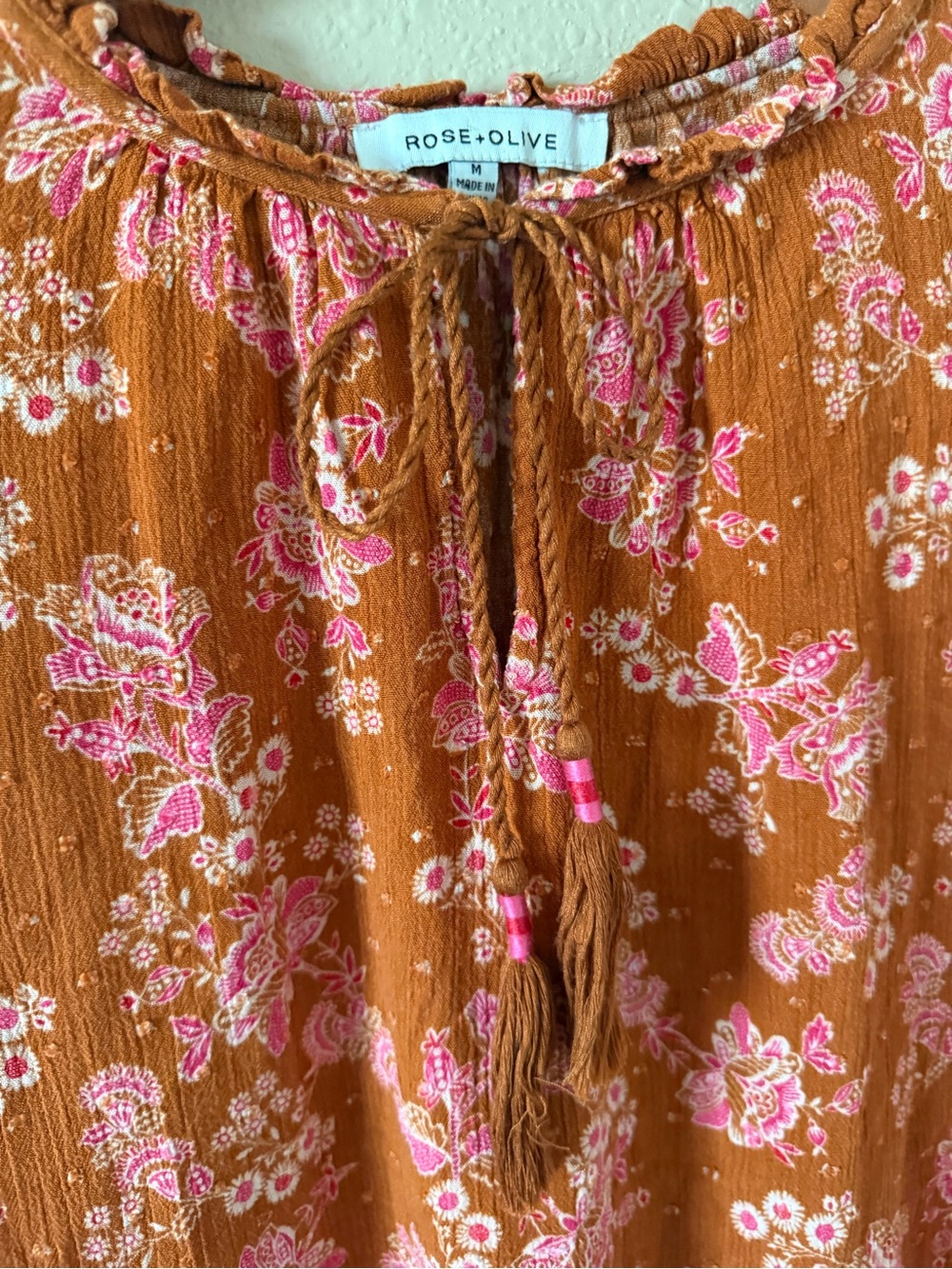 Rose & Olive Rust Floral Ruffle Sleeve Blouse - Picture 5 of 7
